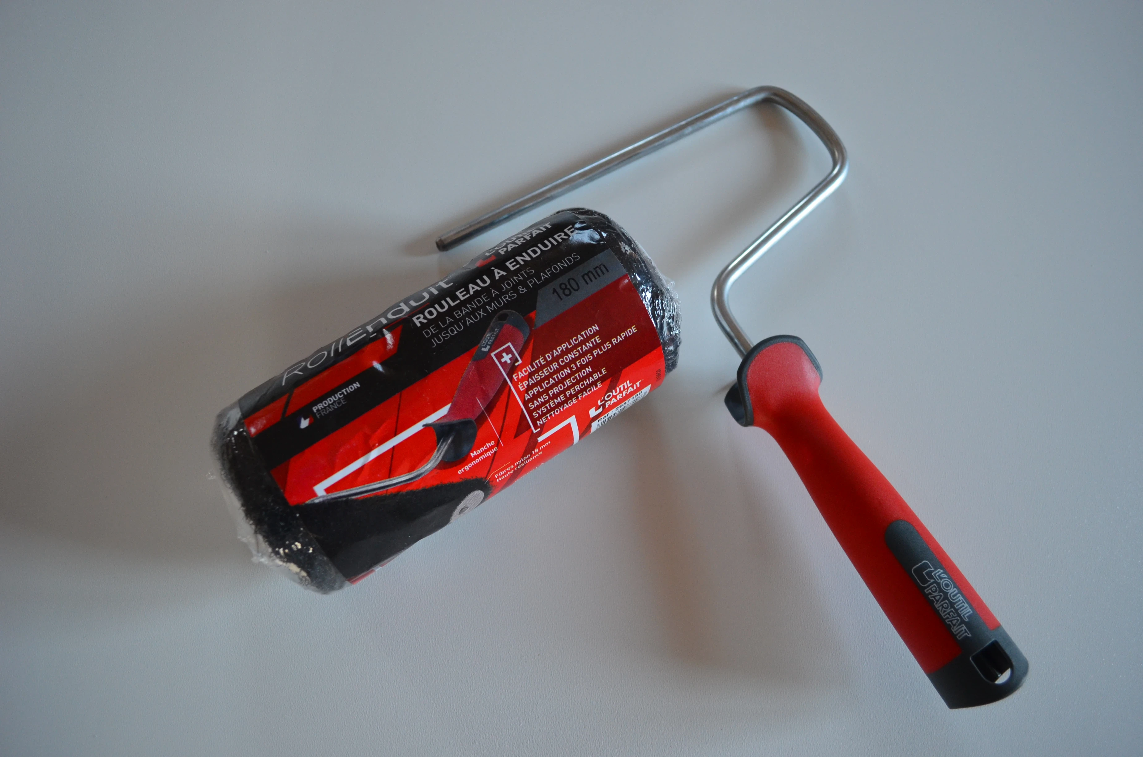 NANÁŠACÍ VALČEK s rozmerom 18 cm